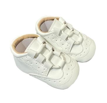 Schuhe für das Baby mit weicher Sohle, babylike, Lochmuster, Schnürung, weiß, Gr. 16